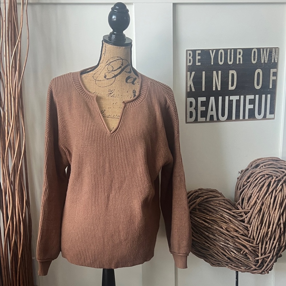 Blu Pepper Women's Tan V-Neck Sweater